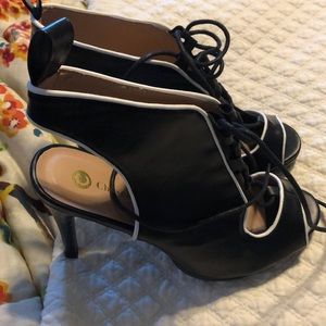 Chase and Chloe Women’s shoes